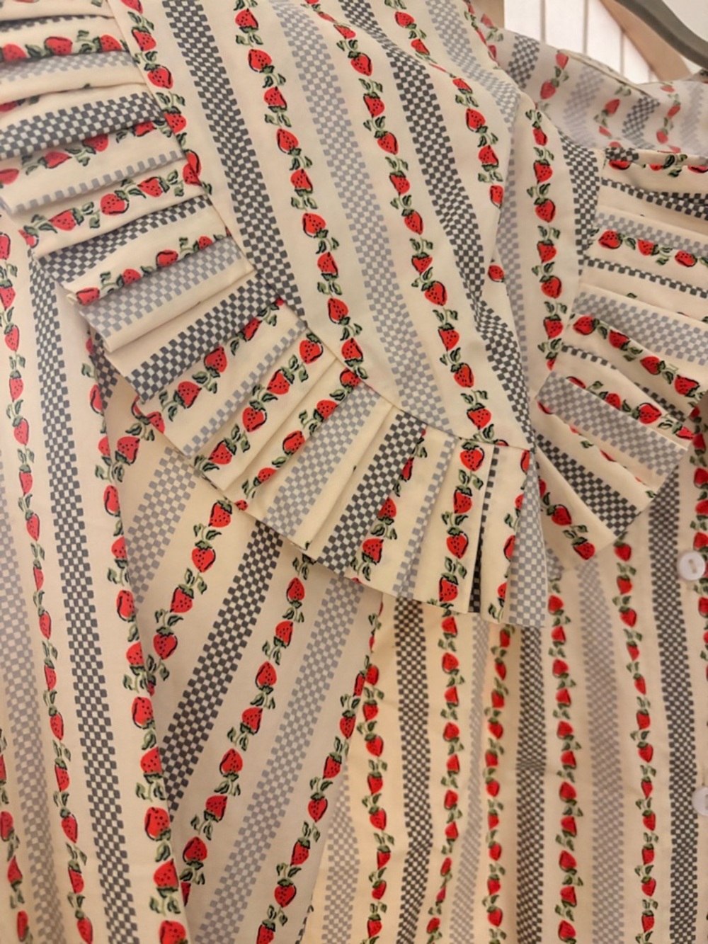 Vintage-Inspired Strawberry Stripe Ruffle Blouse - Cream & Red